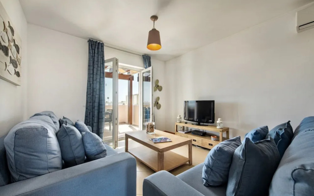 CG 73C - Penthouse - Cabanas Gardens