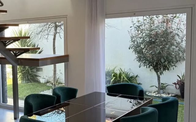 Paraty Villa by Cadenzalux