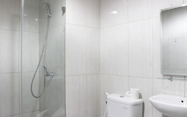 Deluxe Studio Room @ Tamansari La Grande Apartment