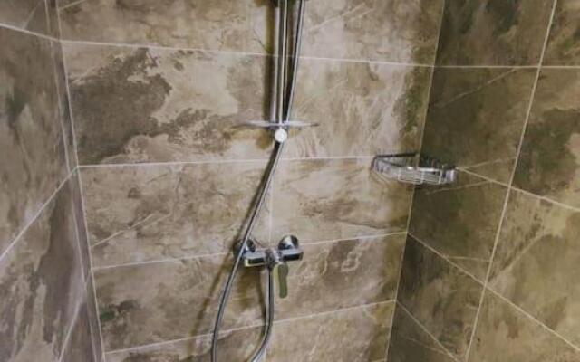 Leo Group BEST STUDIO 2326 Alliance Palace