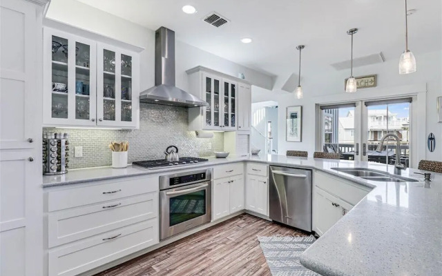 Beyond Paradise 119 SE