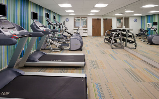 Holiday Inn Express & Suites Des Moines Downtown by IHG