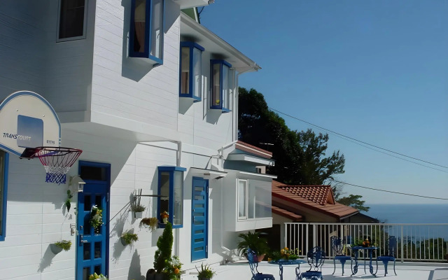 Mediterranean Sea Pension Knossos