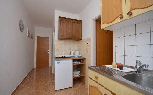 Apartments Tiho