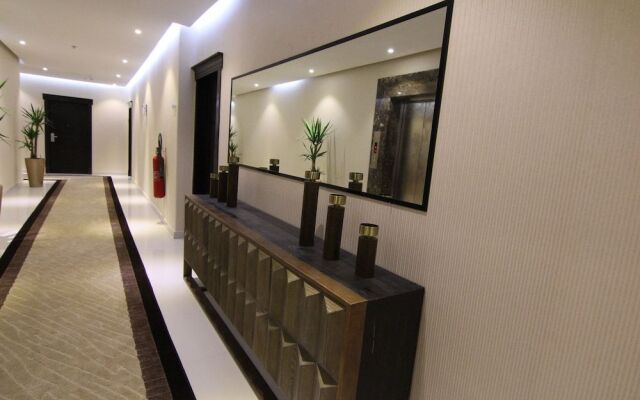 First Room Hotel Apartments