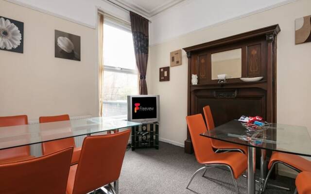 6 Bedroom Chorlton Townhouse