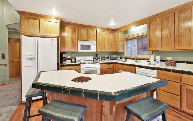 Sleepy Bear Lodge # 2385