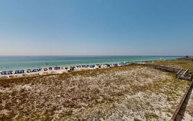 Inlet Reef 205 2 Bedroom Apts by RedAwning