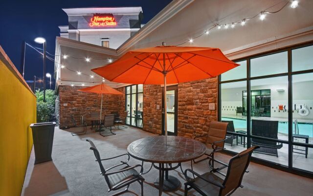 Hampton Inn & Suites Robbinsville