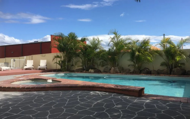 Burleigh Point Holiday Apartments