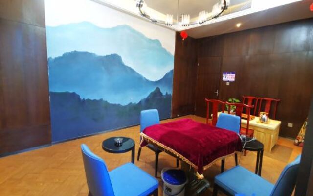 Echeng Hotel Liuzhou Yufengshan High-Speed Railway Station