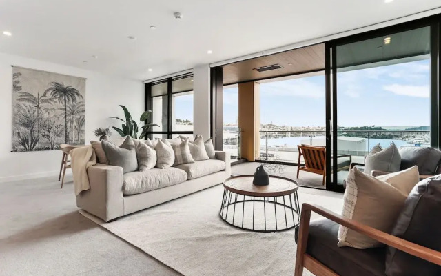Modern oasis in Wynyard Quarter