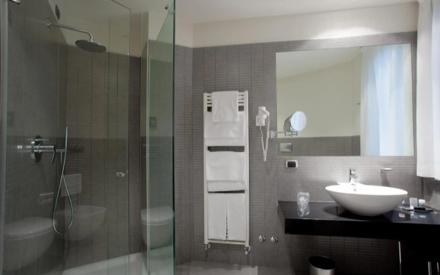 Hotel Ovest