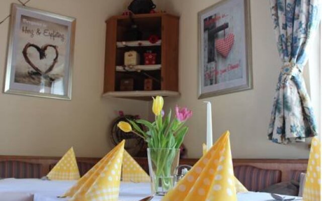 Mohnhotel - Bergwirt Schrammel