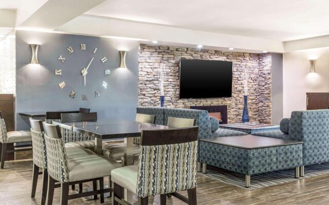 Quality Inn & Suites Airport