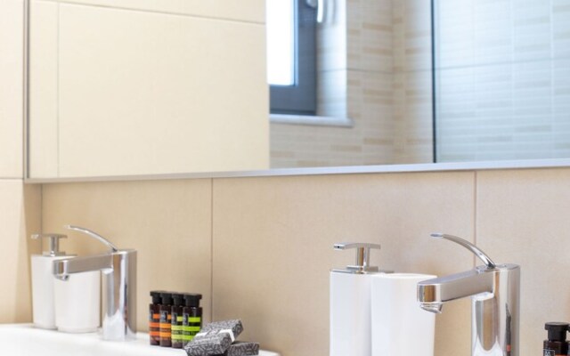 Elaia Luxury Suites Glyfada