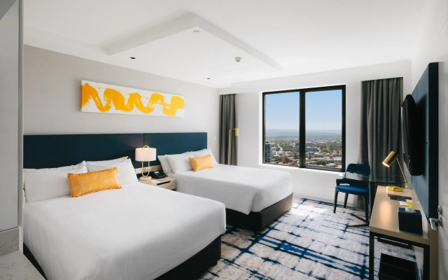 voco Gold Coast by IHG