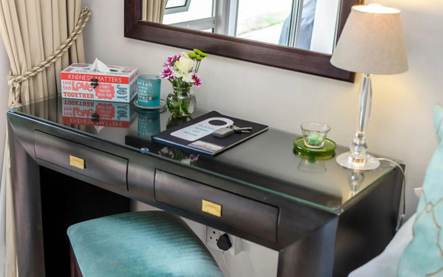 Admirals Lodge Guest House