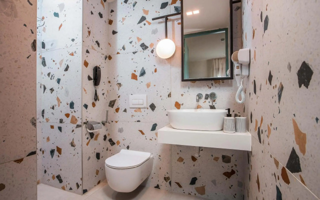 Mazoren Art Hotel