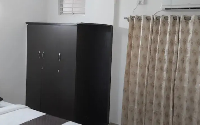 SLV Aashraya Apartment Stay