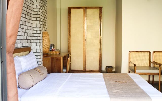 Eagles Beach Resort