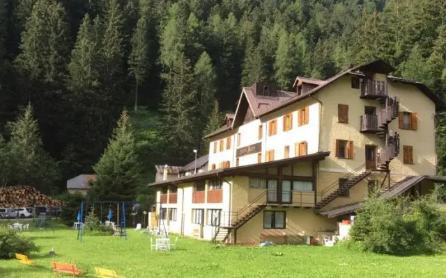 Hotel Alpen