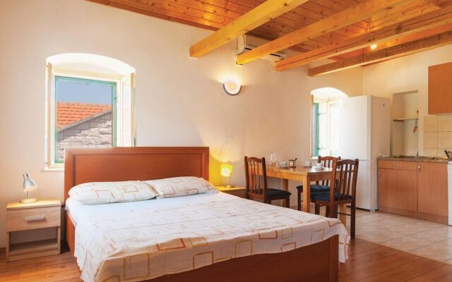 Beautiful Home in Postira With 3 Bedrooms