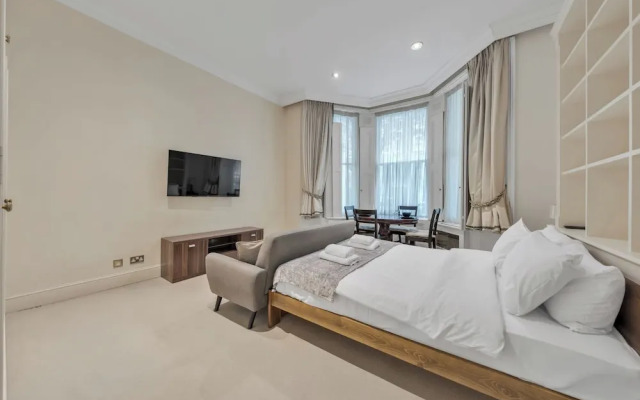 Beaufort Gardens Collection