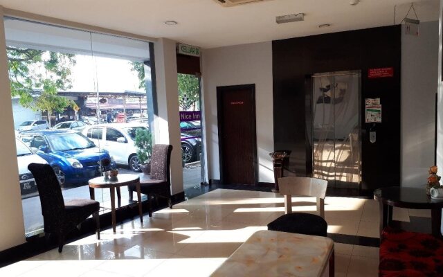 OYO 91105 D Nice Inn Hotel