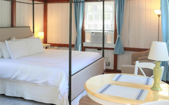 The Seagrove Suites & Guest Rooms