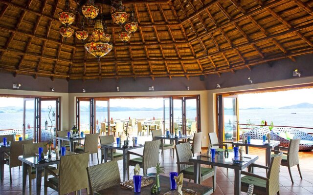 Huma Island Resort & Spa