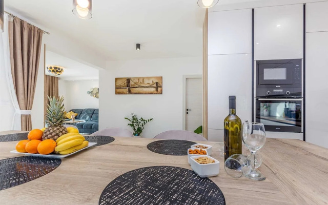 Holiday House Villa Andro