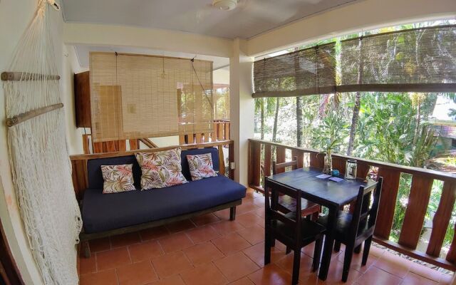Colibri Surf House & Flats