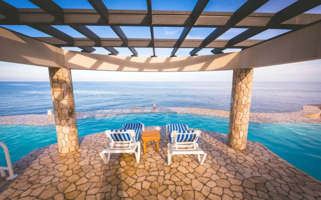 Ocean Cliff Hotel Negril Limited