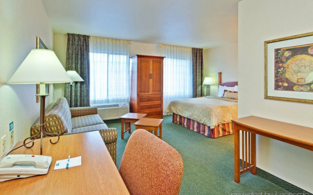 Staybridge Suites Chicago - Glenview by IHG