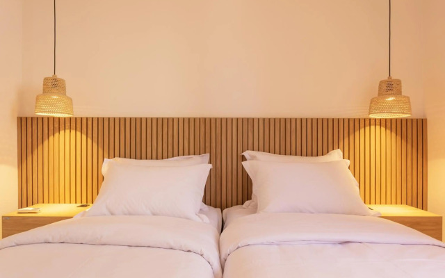 Acqua Residences Luxury Collection