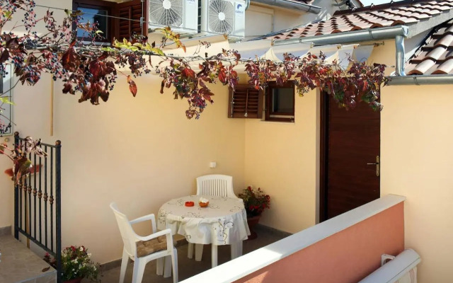 Orange studio Eni