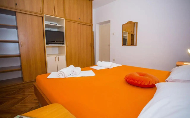 Apartment Podgora 12816a