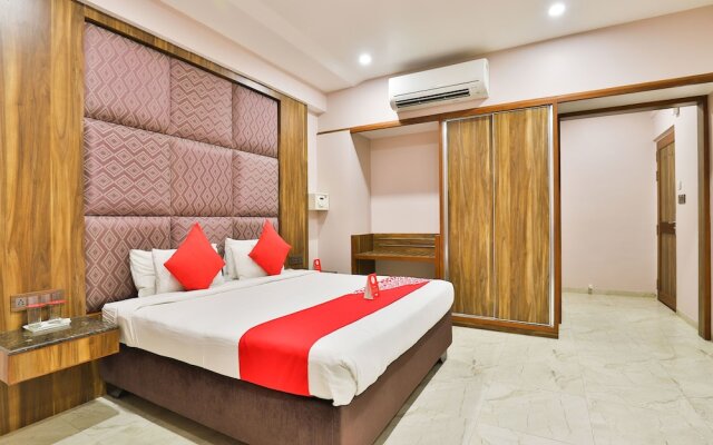 OYO 13420 Hotel Adendip Inn