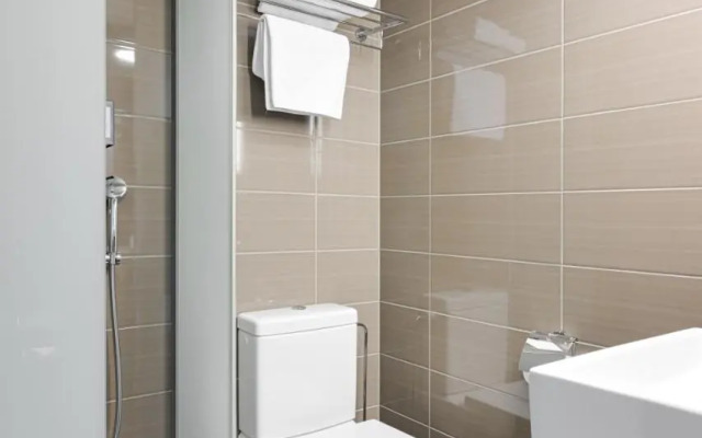 Comfort Hotel Xpress Helsinki Airport Terminal