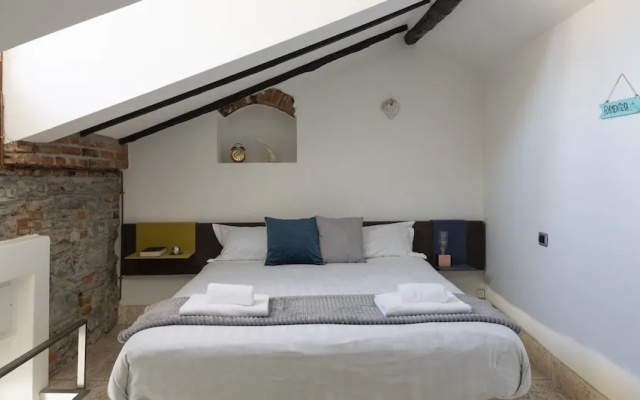 JOIVY Cosy Apt in Como Centre