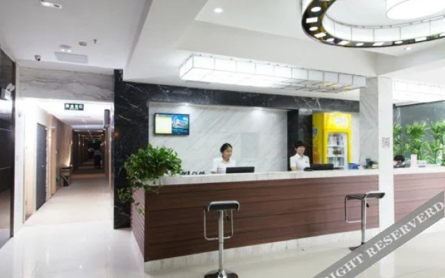 Yi'erke City Chain Hotel Wuhan Nanhu Garden