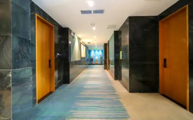 Dehao Business Hotel (Zhengda Yi Affiliated Hospital Medical College Subway Station) – Hotel Rooms – Zhengzhou