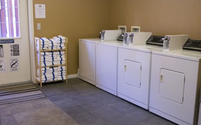 Banff Boundary Lodge