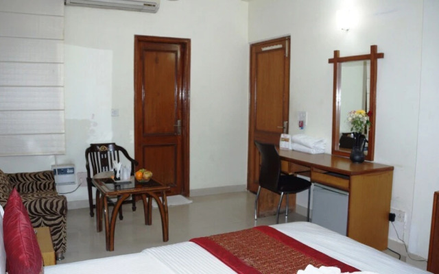 Maxfort Budget Hotel Gurgaon