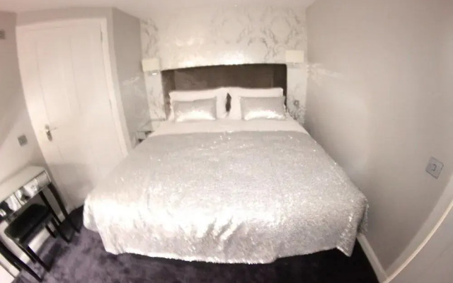 Shorehead Guest House