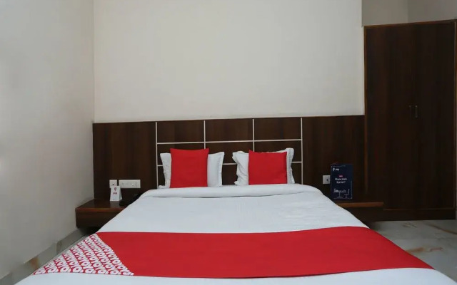 OYO 7209 Hotel Rama Palace