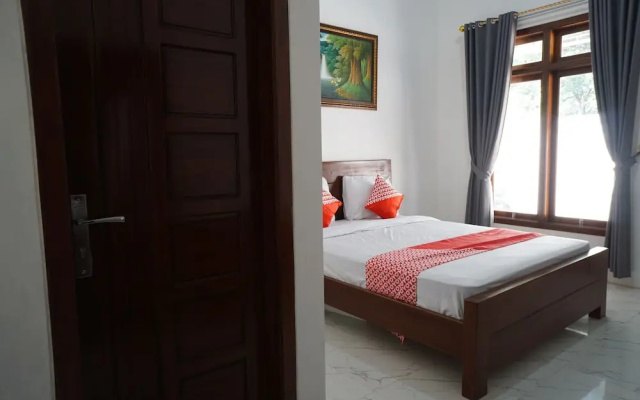 OYO Life 93185 Ayani Guest House