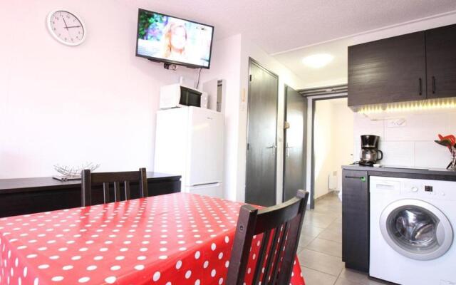 Appartement Balaruc-les-Bains, 2 pièces, 4 personnes - FR-1-553-91