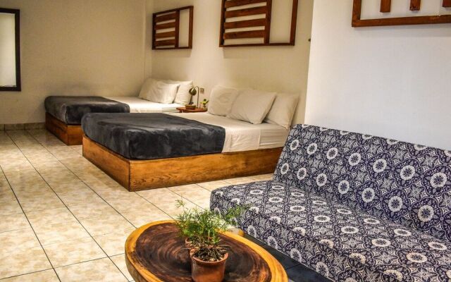 Cinco Hotel